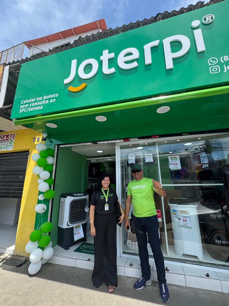Equipe Joterpi na inauguração da loja em Maceió (AL)