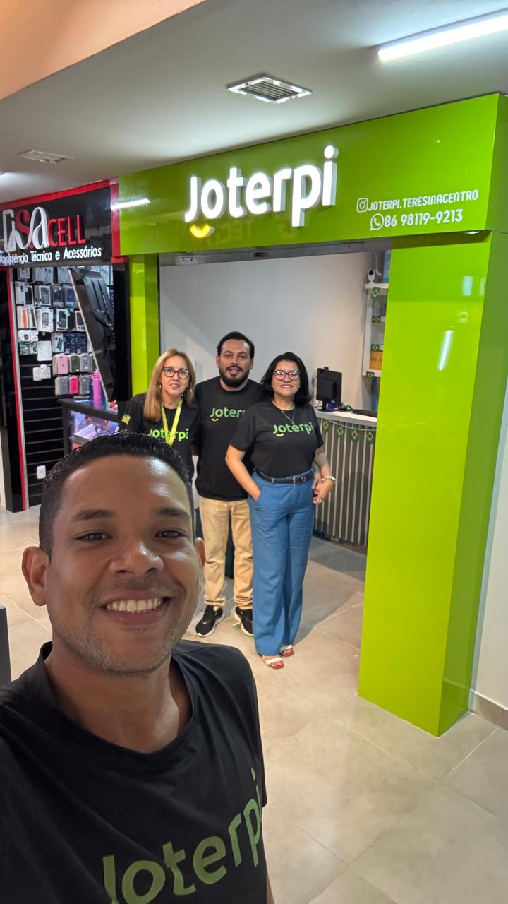 Equipe Joterpi Teresina Centro na inauguração da loja